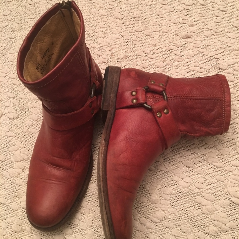 Red Frye Harness Phillip Boot. Size 7.5.